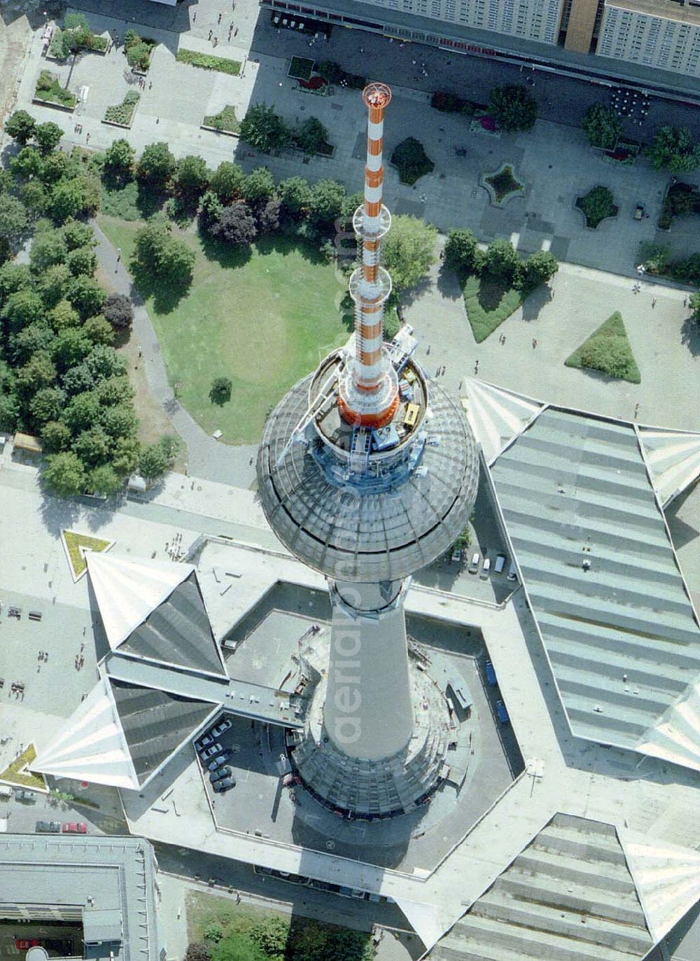 Berlin from above - Rekonstruktion der Schaftwände des Fernsehturmes am Berliner Alexanderplatz.