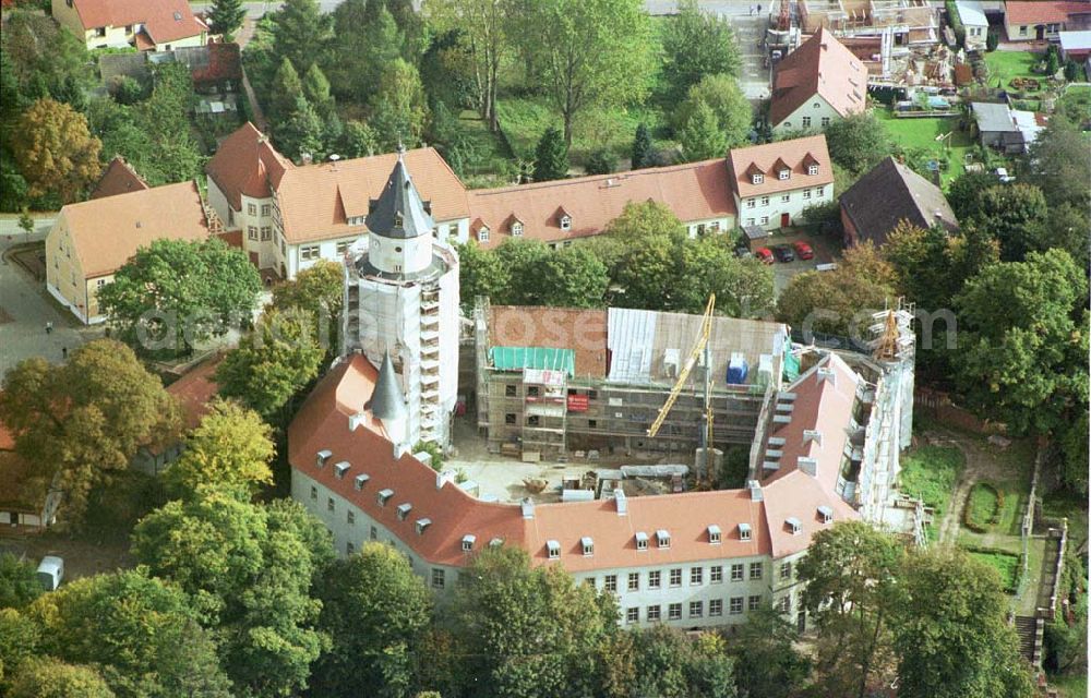 Aerial photograph Wiesenburg / BRB - Rekonstruktion des Schloß Wiesenburg in Wiesenburg (westl. von Belzig) in Brandenburg