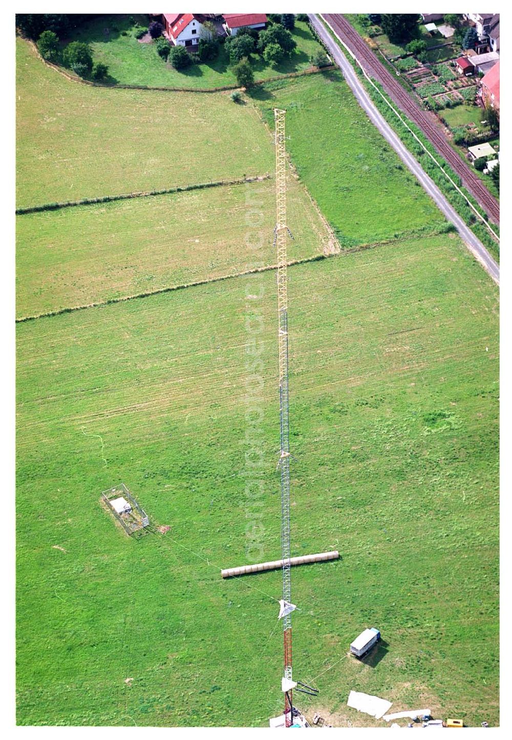 Sambach/ Rheinland-Pfalz from the bird's eye view: Blick auf die Rekonstruktionsarbeiten am Sendemast Sambach (Sandstrahlarbeiten Firma Werner Diener GmbH & Co)