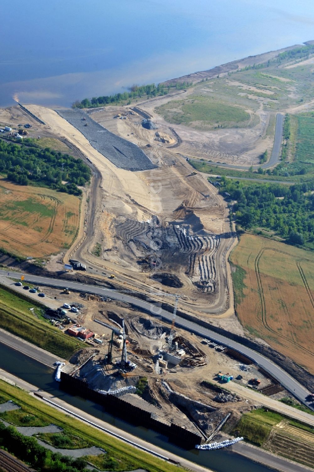 Aerial photograph Zwenkau OT ZITZSCHEN - View of recultivation at the former daylight mine Zwenkau in the state Saxony