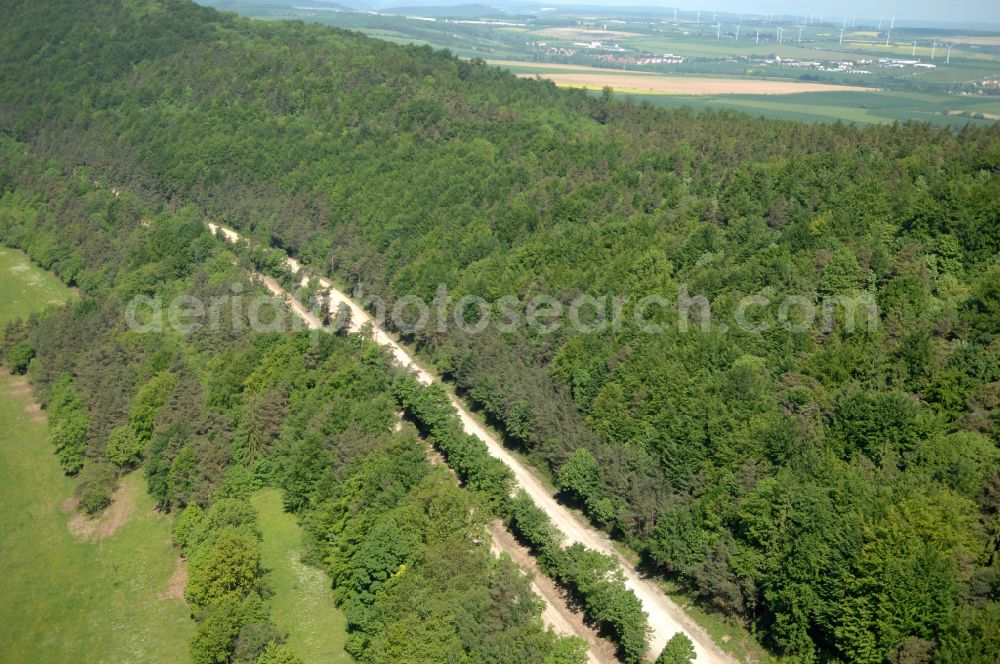 Wutha-Farnroda from the bird's eye view: Dismantling and renaturation of the old lanes of the motorway route and the route of the BAB A4 over the Hoerselberge on the L3007 road in Wutha-Farnroda in the Thuringian Forest in the state of Thuringia, Germany