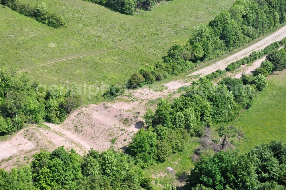 Aerial photograph Wutha-Farnroda - Dismantling and renaturation of the old lanes of the motorway route and the route of the BAB A4 over the Hoerselberge on the L3007 road in Wutha-Farnroda in the Thuringian Forest in the state of Thuringia, Germany