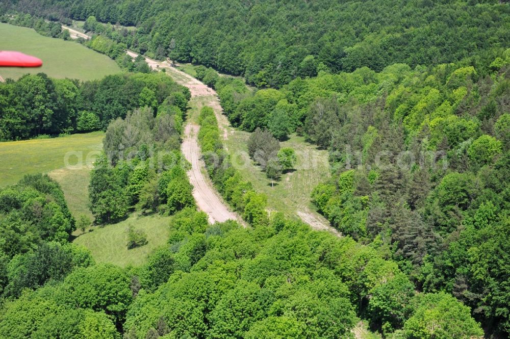 Aerial image Wutha-Farnroda - Dismantling and renaturation of the old lanes of the motorway route and the route of the BAB A4 over the Hoerselberge on the L3007 road in Wutha-Farnroda in the Thuringian Forest in the state of Thuringia, Germany