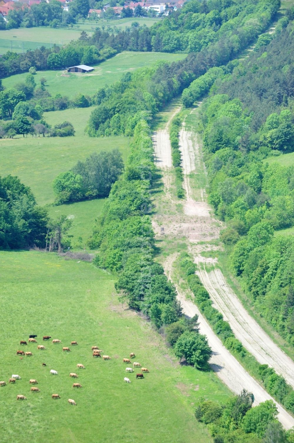 Wutha-Farnroda from above - Dismantling and renaturation of the old lanes of the motorway route and the route of the BAB A4 over the Hoerselberge on the L3007 road in Wutha-Farnroda in the Thuringian Forest in the state of Thuringia, Germany