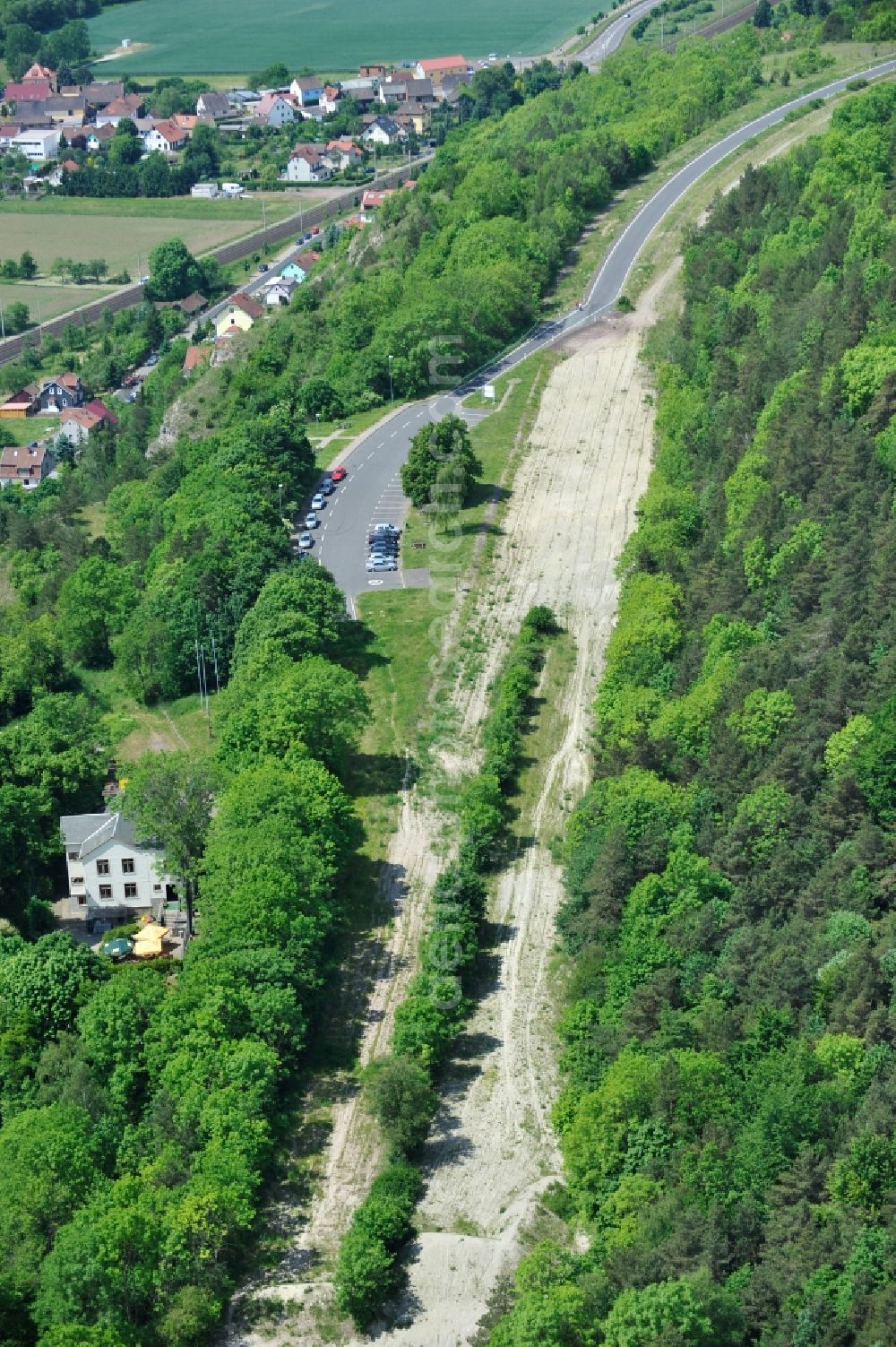 Aerial photograph Wutha-Farnroda - Dismantling and renaturation of the old lanes of the motorway route and the route of the BAB A4 over the Hoerselberge on the L3007 road in Wutha-Farnroda in the Thuringian Forest in the state of Thuringia, Germany