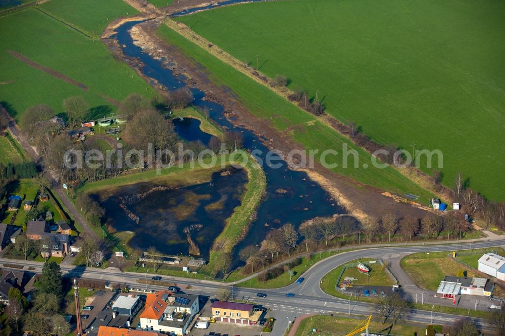 Aerial photograph Schaephuysen - Renaturated creek Landwehrbach in Schaephuysen in the state of North Rhine-Westphalia