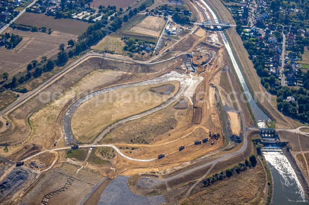 Aerial photograph Eppinghoven - Renaturation measures on the shore areas of the river Emscher on Muendung in den Rhein on street Rheinaue in Eppinghoven at Ruhrgebiet in the state North Rhine-Westphalia, Germany