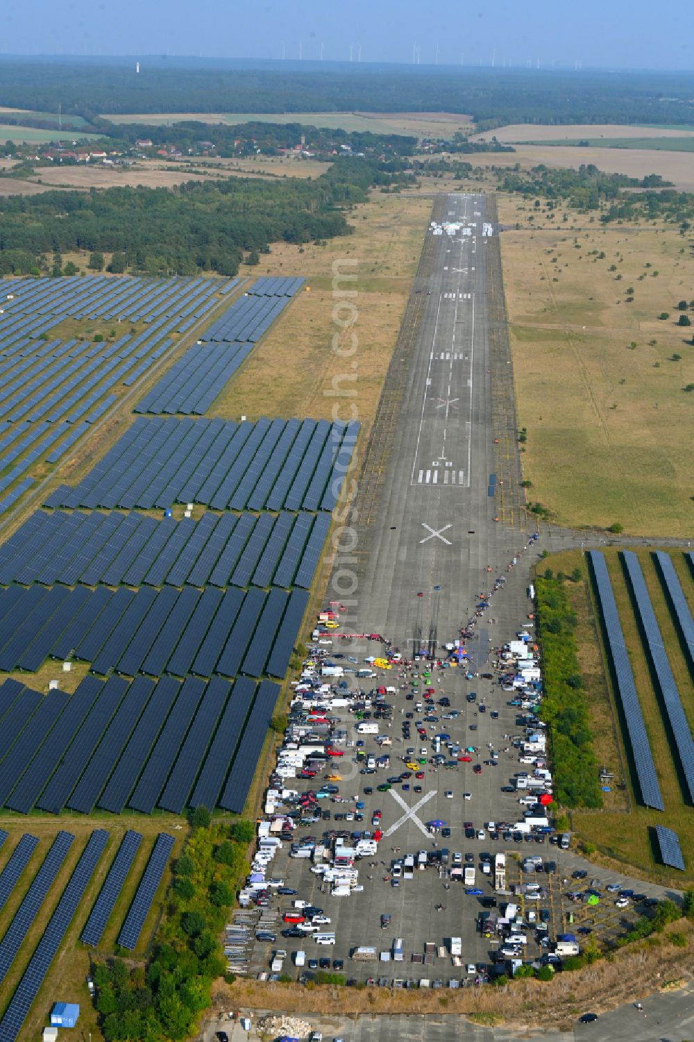 Aerial image Werneuchen - Racing event for a car race on the runway of the airport with a quarter mile race in Werneuchen in the state Brandenburg, Germany