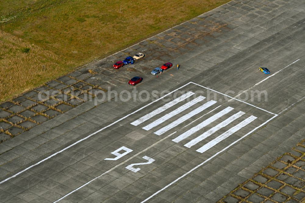 Werneuchen from the bird's eye view: Racing event for a car race on the runway of the airport with a quarter mile race in Werneuchen in the state Brandenburg, Germany