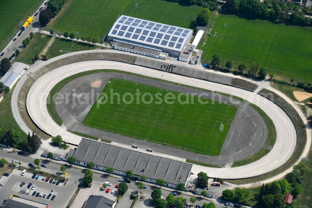 Aerial photograph Augsburg - Racetrack racecourse on Sportplatzstrasse - Unterer Talweg in the district Haunstetten - Siebenbrunn in Augsburg in the state Bavaria, Germany