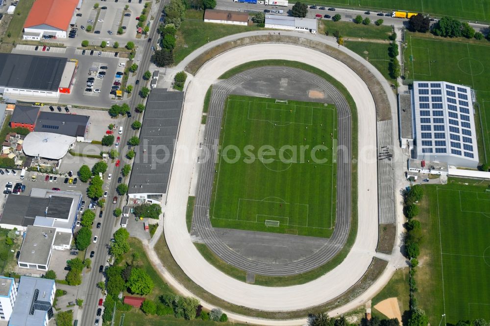 Aerial image Augsburg - Racetrack racecourse on Sportplatzstrasse - Unterer Talweg in the district Haunstetten - Siebenbrunn in Augsburg in the state Bavaria, Germany