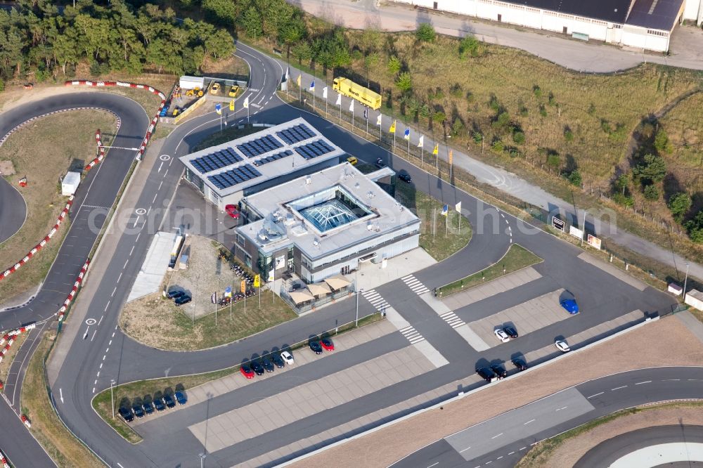 Embsen from the bird's eye view: Racetrack racecourse Kartbahn Lueneburg and of ADAC Fahrsicherheitszentrum Hansa in Embsen in the state Lower Saxony, Germany