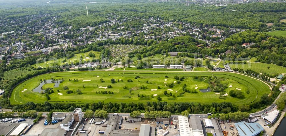 Mülheim an der Ruhr from the bird's eye view: Racetrack racecourse Raffelberg in Muelheim an der Ruhr in the state North Rhine-Westphalia