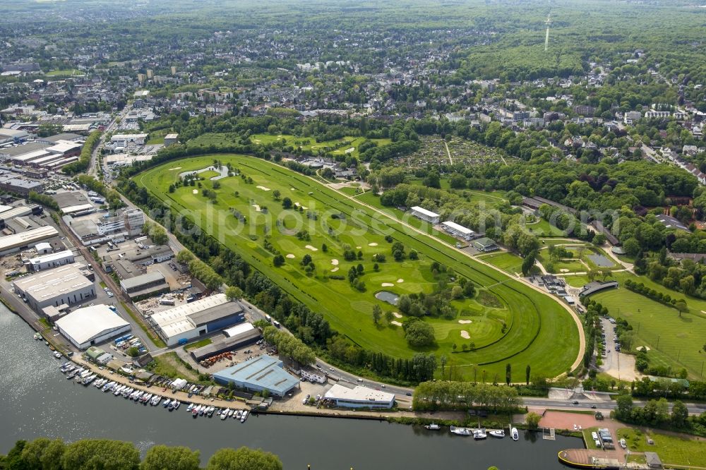 Aerial image Mülheim an der Ruhr - Racetrack racecourse Raffelberg in Muelheim an der Ruhr in the state North Rhine-Westphalia