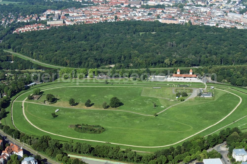 Leipzig from the bird's eye view: Racetrack racecourse - trotting Galopprennbahn Scheibenholz on Rennbahnweg in Leipzig in the state Saxony