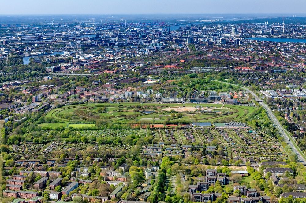 Aerial image Hamburg - Racetrack racecourse - trotting of Hamburger Renn-Club e.V. in the district Horn in Hamburg, Germany