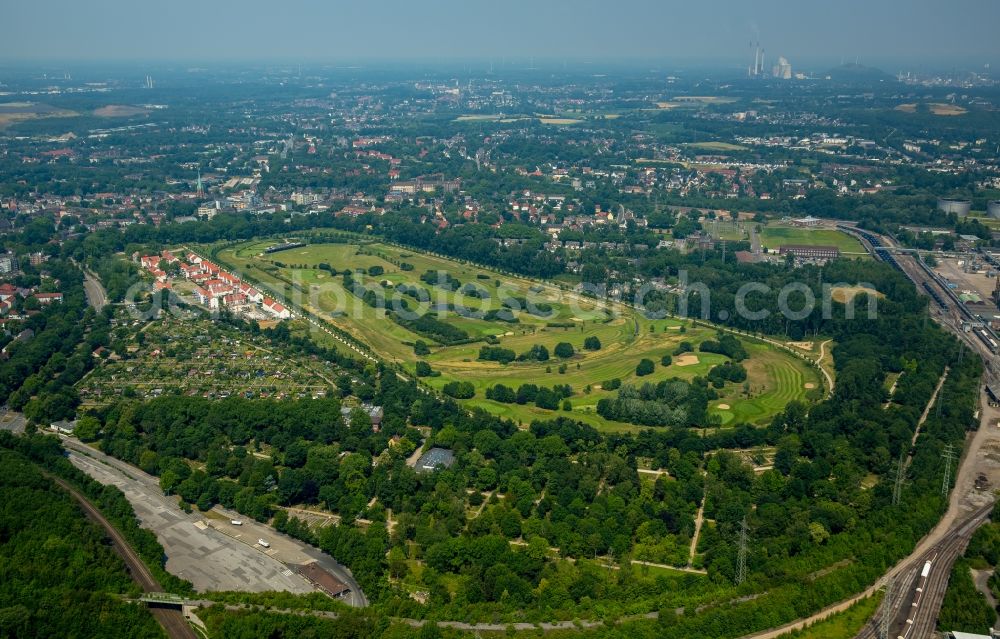 Gelsenkirchen from the bird's eye view: Racetrack racecourse - trotting Horst-Sued in Gelsenkirchen in the state North Rhine-Westphalia