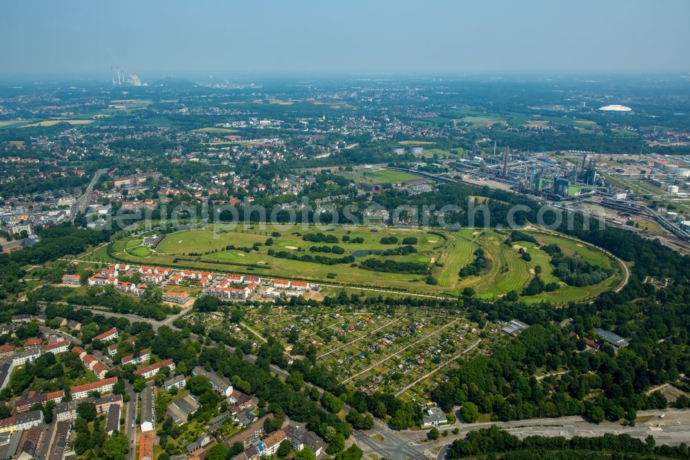 Aerial photograph Gelsenkirchen - Racetrack racecourse - trotting Horst-Sued in Gelsenkirchen in the state North Rhine-Westphalia