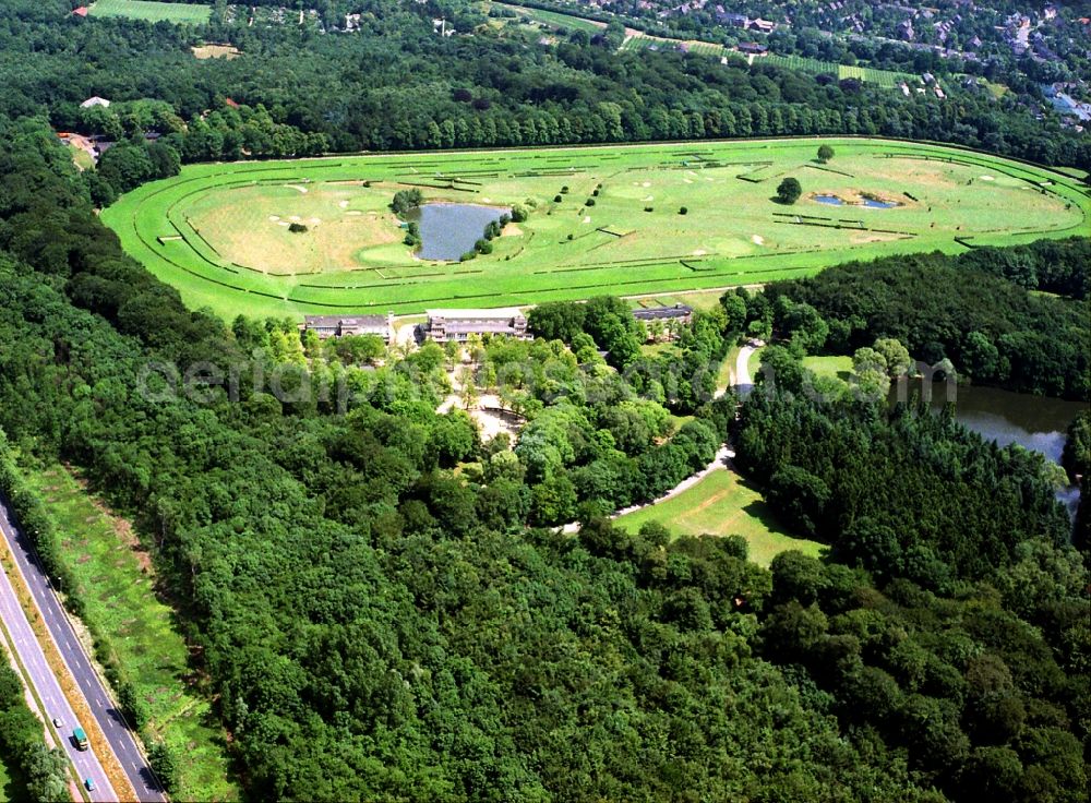 Krefeld from the bird's eye view: Racetrack racecourse - trotting in Krefeld in the state North Rhine-Westphalia