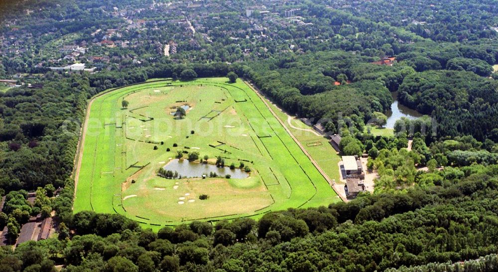 Aerial image Krefeld - Racetrack racecourse - trotting in Krefeld in the state North Rhine-Westphalia