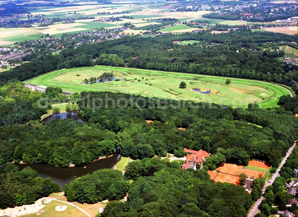 Krefeld from above - Racetrack racecourse - trotting in Krefeld in the state North Rhine-Westphalia