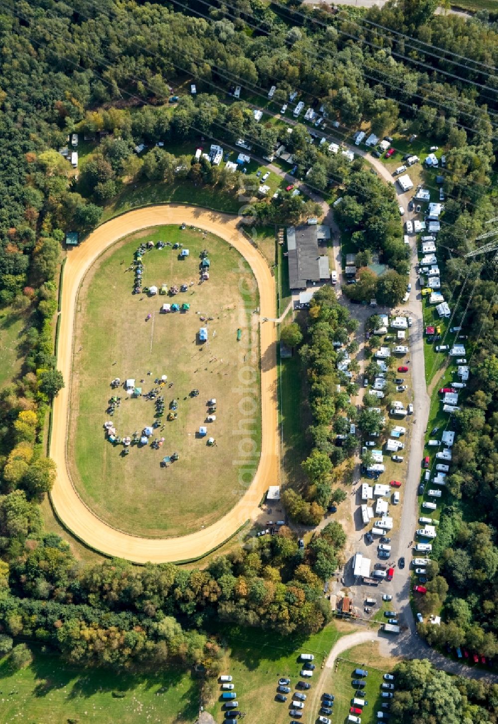 Aerial photograph Herne - Racetrack racecourse of the Windhundrennbahn in Herne in the state North Rhine-Westphalia