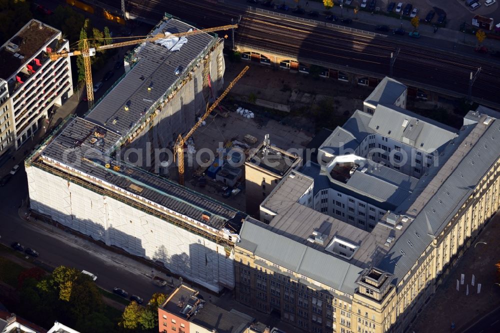 Aerial image Berlin - Construction work at the office building Schicklerhaus at Littenstraße in Berlin-Mitte. The complex was built in 1910 in neo-classical style, and features office space for Daimler Group Services GmbH Berlin and the service company Vamed Germany GmbH as well as the German Travel Association (DRV)