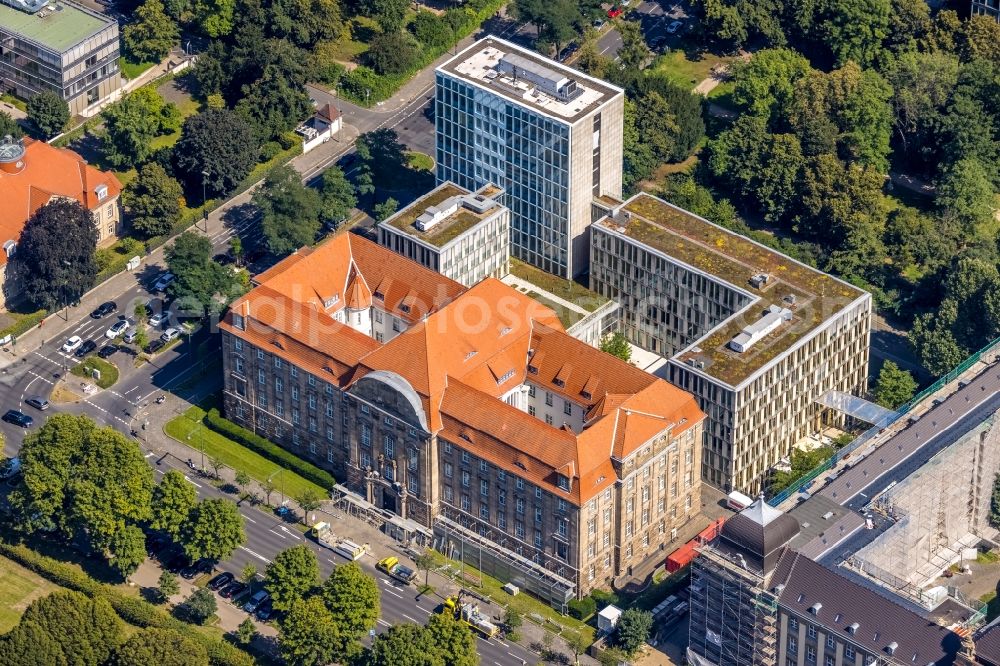 Düsseldorf from the bird's eye view: Renovation works on the court- building complex of the Oberlandesgericht Duesseldorf on Cecilienallee in Duesseldorf at Ruhrgebiet in the state North Rhine-Westphalia, Germany