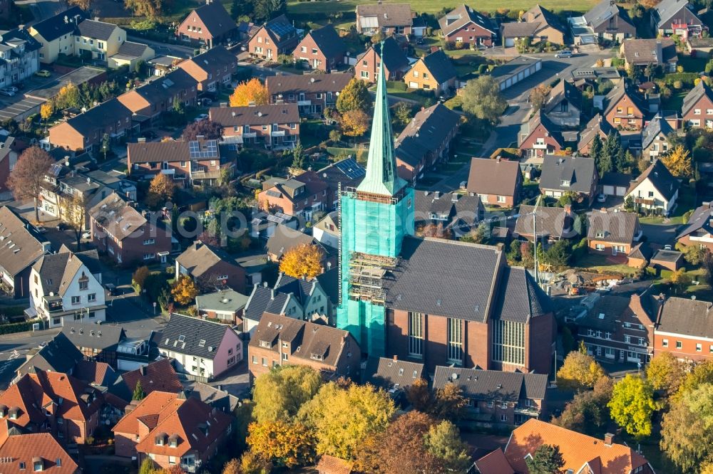 Hamm from above - Renovation work on the facade of the church building of the Catholic rectory St. Pankratius church in Hamm in the state North Rhine-Westphalia