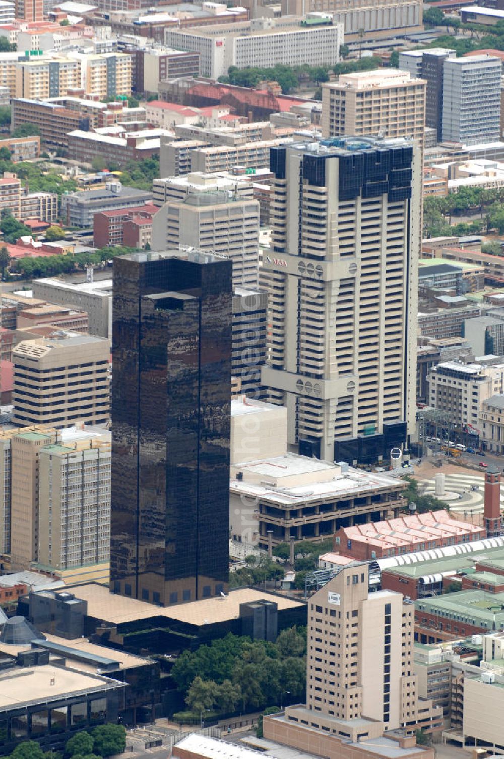 Pretoria from above - Bürogebäude Reserve Bank Pretoria / Südafrika. Office building Reserve Bank Pretoria / South Africa.