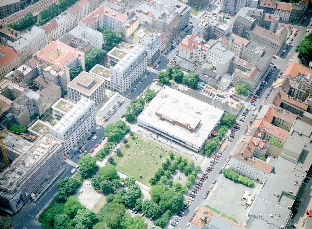 Aerial image Berlin - Office building Residenz on Deutschen Theater on Reinhardtstrasse in the district Mitte in Berlin, Germany