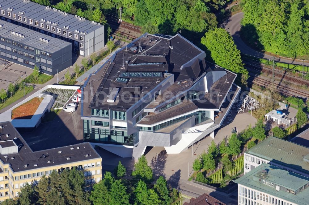 Aerial image Pullach im Isartal - Restaurant and conference center Agora on the factory premises of Linde AG in the district Hoellriegelskreuth in Pullach in the Isar valley in the state of Bavaria