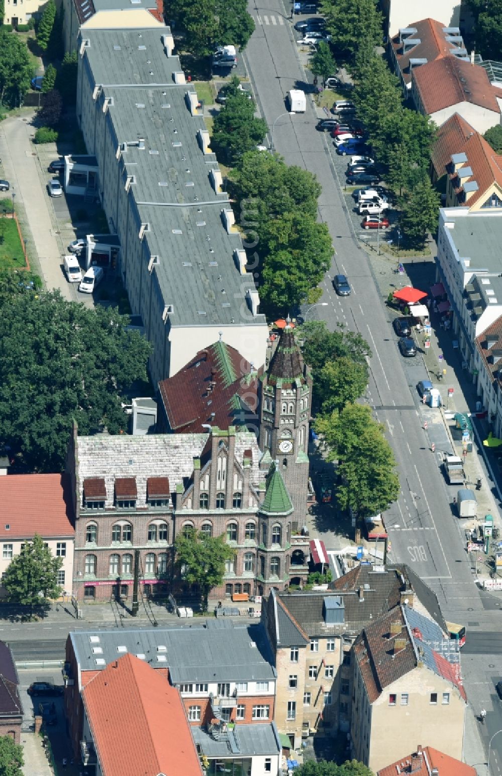 Potsdam from above - Ratskeller Babelsberg and Kulturhaus Babelsberg at the Karl-Liebknecht-Strasse corner Rudolf-Breitscheid-Strasse near the S-Bahnhof Babelsberg in Potsdam