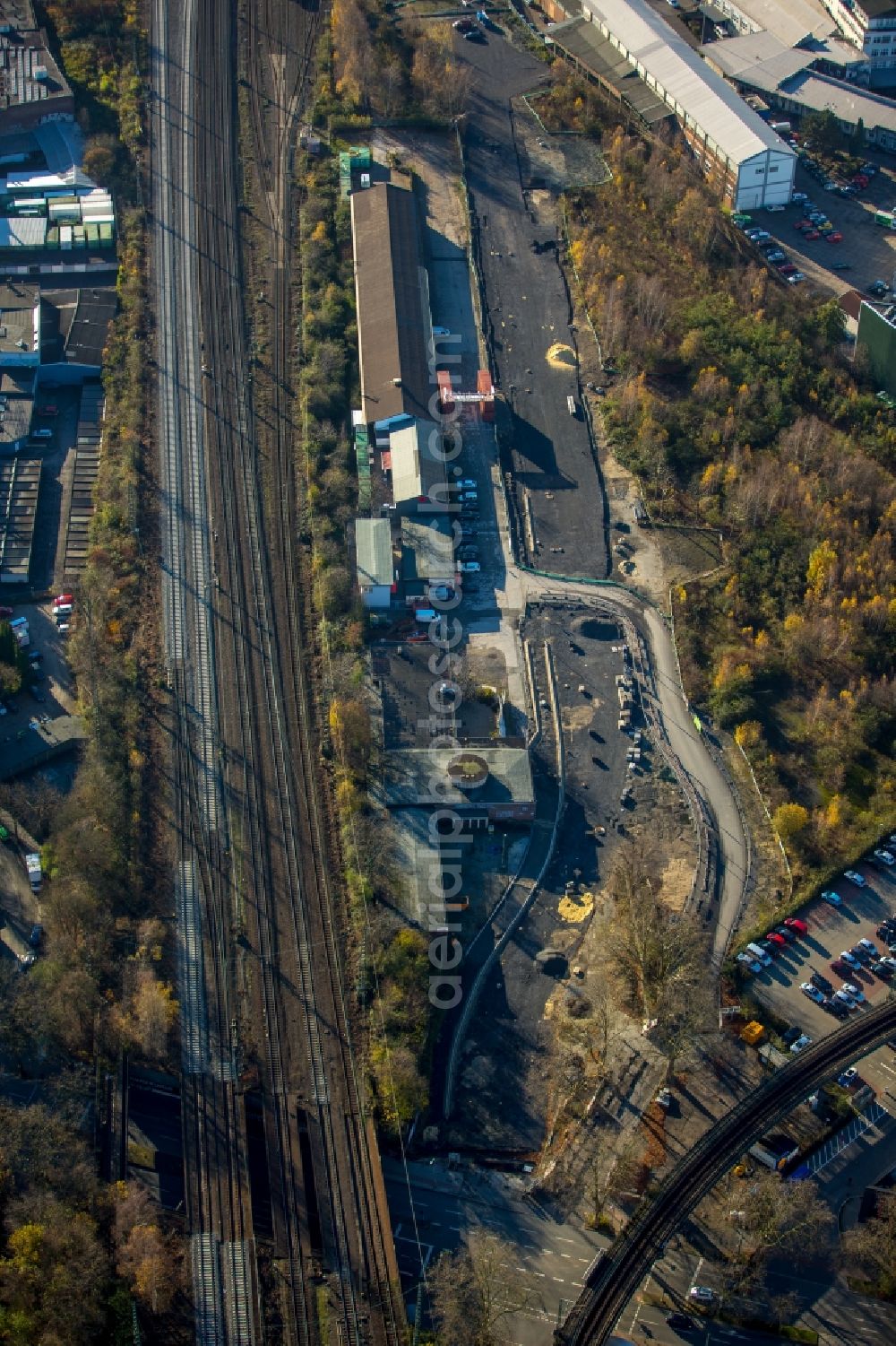 Bochum from the bird's eye view: Restaurant and events location riff in the Bermuda-Halls on railway tracks in Bochum in the state of North Rhine-Westphalia. The halls include a club and discotheque