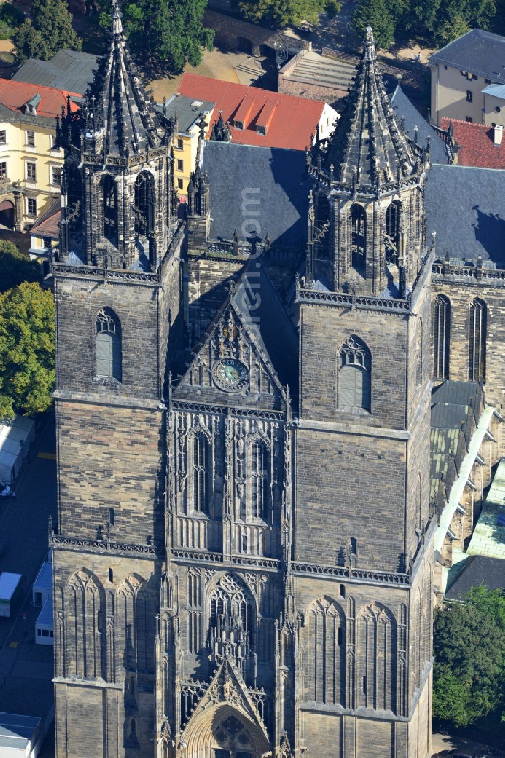 Magdeburg from the bird's eye view: View of the Cathedral of Magdeburg St. Mauritius and Catherine. The Magdeburg Cathedral is the oldest Gothic building on German soil, the former cathedral of the Archbishopric of Magdeburg and at the same time city landmark