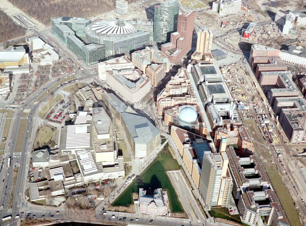 Berlin - Tiergarten from above - Restbaustellen am Potsdamer Platz in Berlin - Tiergarten.