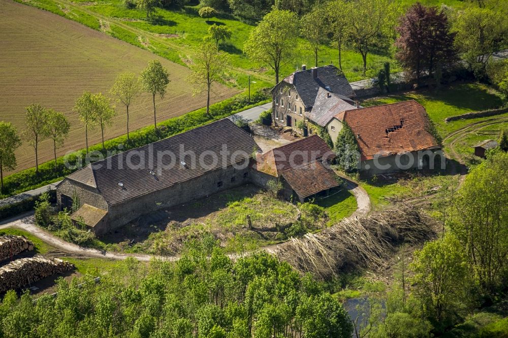 Aerial photograph Arnsberg - Remains of the ruins a decaying farm in Arnsberg in the state North Rhine-Westphalia