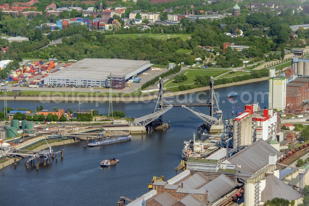 Hamburg from above - Rethe lift bridge Rethebruecke in Hamburg-Mitte / Wilhelmsburg. A project of the Hamburg Port Authority HPA and Ingenieurbuero GRASSL GmbH