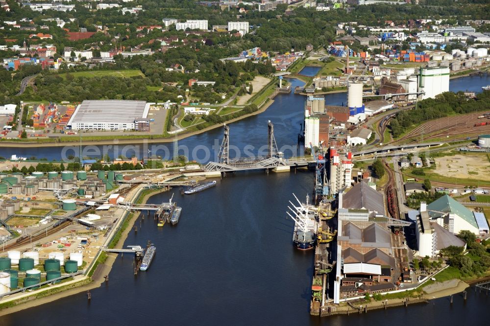 Hamburg from the bird's eye view: Rethe lift bridge Rethebruecke in Hamburg-Mitte / Wilhelmsburg. A project of the Hamburg Port Authority HPA and Ingenieurbuero GRASSL GmbH