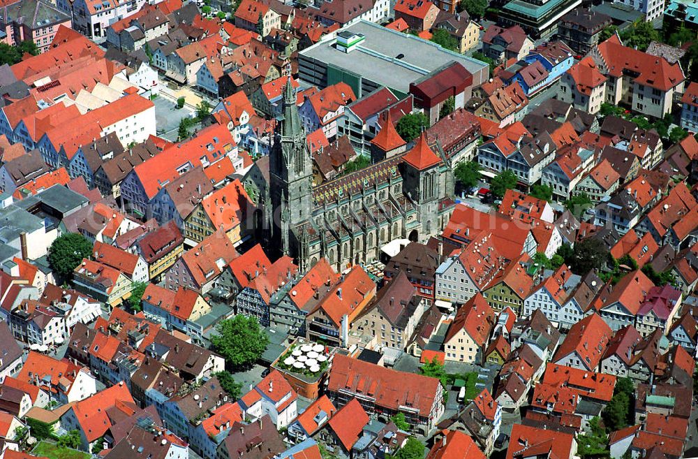 Reutlingen from above - Die Marienkirche gilt als eines der Wahrzeichen von Reutlingen in Baden-Württemberg, seit 1988 ist die Kirche Nationales Kulturdenkmal. The St. Mary's Church is one of landmarks in Reutlingen in Baden-Wuerttemberg and national cultural monument since 1988.