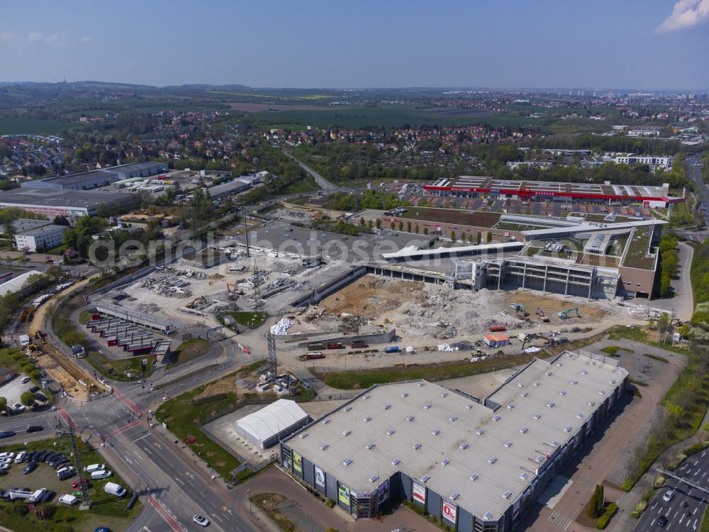 Dresden from above - Revitalization and expansion construction at the building complex of the shopping center Kaufpark Dresden on street Dohnaer Strasse in the district Lockwitz in Dresden in the state Saxony, Germany