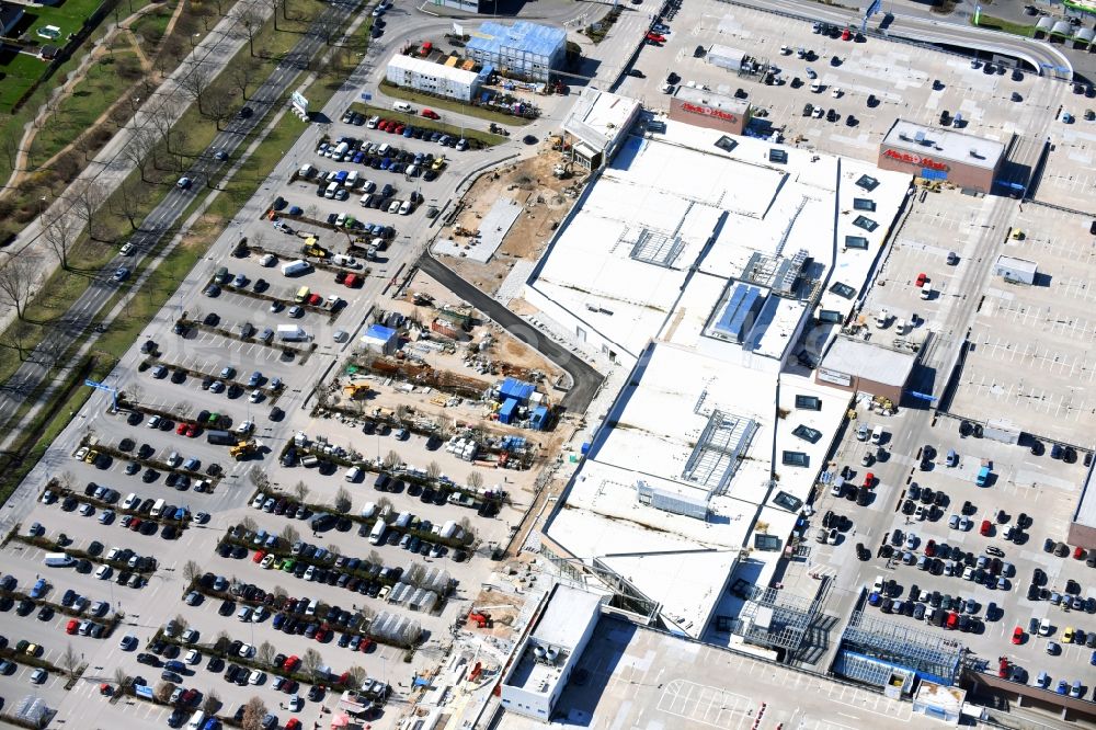 Aerial image Eiche - Revitalization and expansion construction at the building complex of the shopping center KaufPark Eiche der Unibail-Rodamco Germany GmbH in Ahrensfelde in the state Brandenburg