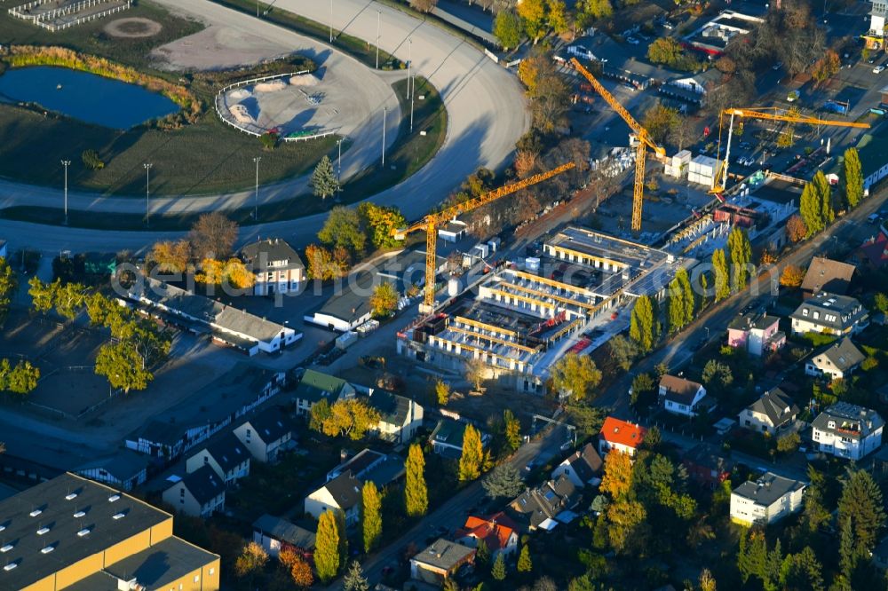 Aerial photograph Berlin - Revitalization and expansion construction at the building complex of the shopping center Titlisweg in the district Mariendorf in Berlin, Germany