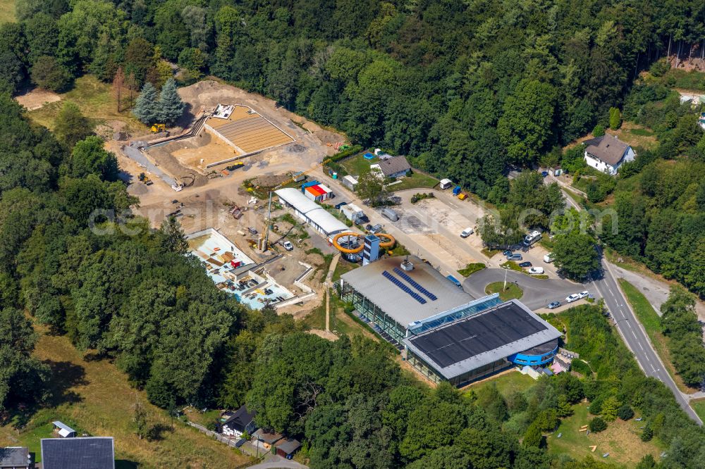 Aerial image Ennepetal - Construction site for the modernization, renovation and conversion of the swimming pool of the outdoor pool of Klutertbad (vormals Platsch) in Ennepetal at Ruhrgebiet in the state North Rhine-Westphalia, Germany