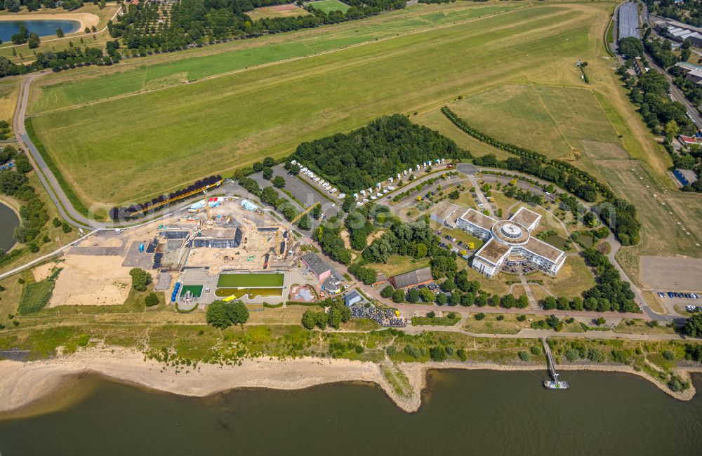 Aerial image Wesel - Construction site for the modernization, renovation and conversion of the swimming pool of the outdoor pool Rheinbad in Wesel at Ruhrgebiet in the state North Rhine-Westphalia, Germany