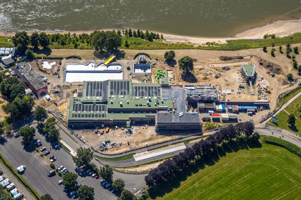 Aerial image Wesel - Construction site for the modernization, renovation and conversion of the swimming pool of the outdoor pool Rheinbad in Wesel at Ruhrgebiet in the state North Rhine-Westphalia, Germany