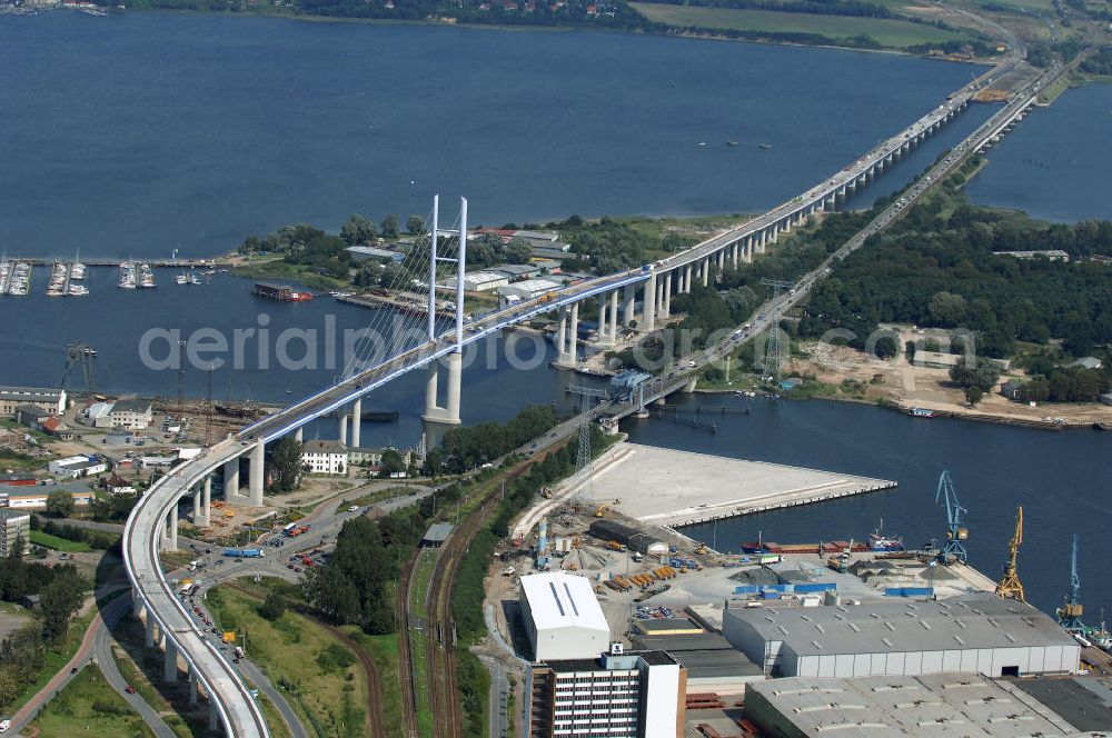 Aerial photograph Stralsund - Blick auf die Strelasundquerung.So wird die heute als feste Verbindung der Insel Rügen zum vorpommerschen Festland bestehende Querung des Strelasundes auf Höhe der Ortschaften Altefähr auf Rügen und der Hanse- und Weltkulturerbestadt Stralsund genannt. Über die erste feste Strelasundquerung, die „Rügendamm“ genannt wird, führen die Bundesstraße 96, eine eingleisige Eisenbahnstrecke und ein kombinierter Fuß- und Radweg.