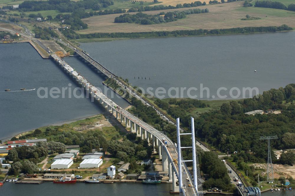 Aerial image Stralsund - Blick auf die Strelasundquerung.So wird die heute als feste Verbindung der Insel Rügen zum vorpommerschen Festland bestehende Querung des Strelasundes auf Höhe der Ortschaften Altefähr auf Rügen und der Hanse- und Weltkulturerbestadt Stralsund genannt. Über die erste feste Strelasundquerung, die „Rügendamm“ genannt wird, führen die Bundesstraße 96, eine eingleisige Eisenbahnstrecke und ein kombinierter Fuß- und Radweg.