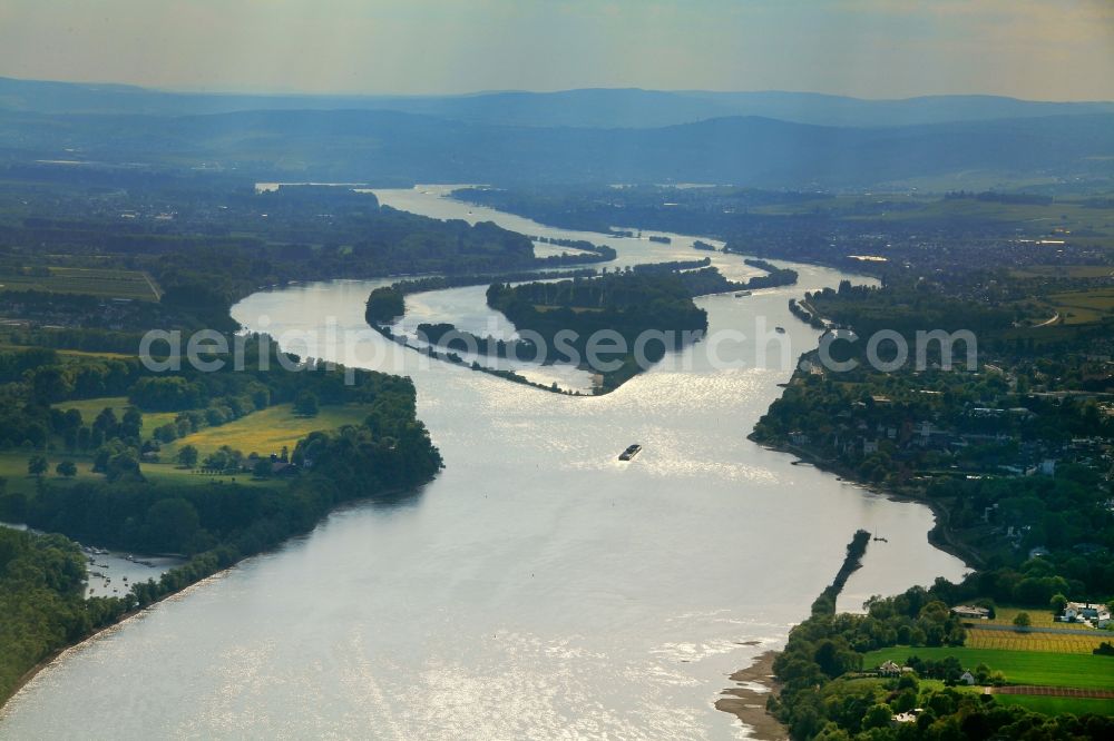 Wiesbaden OT Schierstein from above - View of the Rhine near the district of Schierstein in Wiesbaden in the state of Hesse