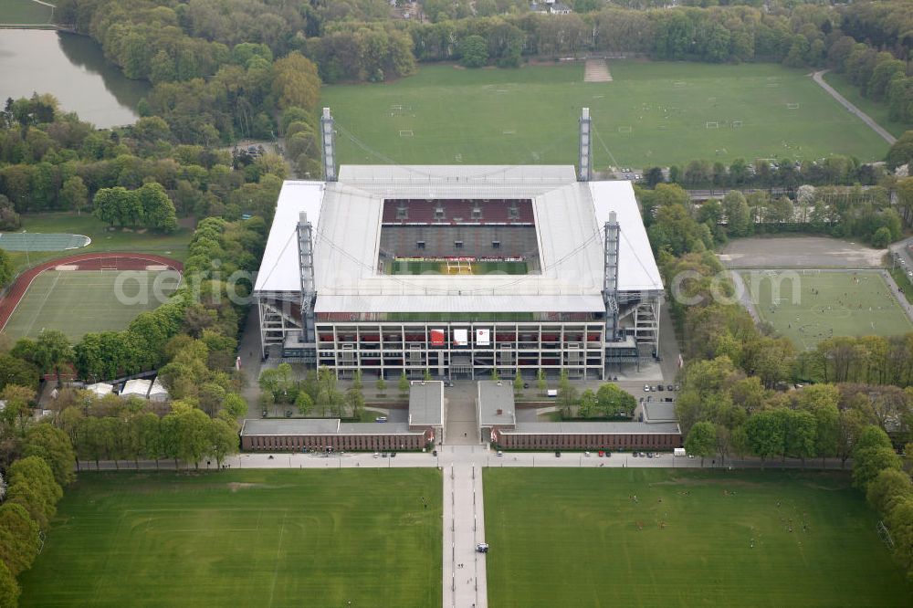 Aerial photograph Köln - Blick auf das Rhein Energie Stadion, die Heimspielstätte des 1. FC Köln im Stadtteil Müngersdorf. Sein Vorläufer war das an gleicher Stelle erbaute Müngersdorfer Stadion. Durch einen Sponsorenvertrag trägt das Stadion derzeit den Namen des Kölner Energieversorgers RheinEnergie. The RheinEnergieStadion is a football stadium in the district of Cologne Mungersdorf. It is the home ground of the football club 1. FC Koeln.